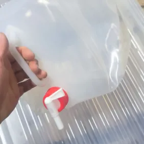 10vnt vandens talpų su kraneliu. 