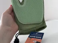 Gyvūnų šukavimo - maudymo pirštinė