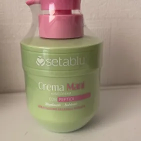 Rankų kremas su peptidais - itin drėkina, minkštin