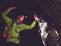 Led prožektorius ant galvos 