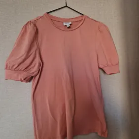 2 vnt M dydžio palaidinės