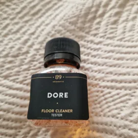 Parfumuotas grindų plovimo skystis