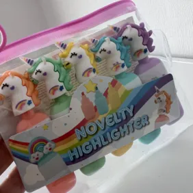 Markeriai su vienaragiu