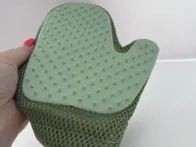 Gyvūnų šukavimo - maudymo pirštinė