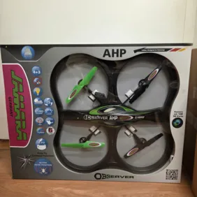 Dronas R/V Observer su vaizdo kamera