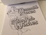 Spalvinimo knygelė su undinėlėmis ir lipdukais