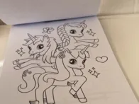 Spalvinimo knygelė su vienaragiais ir lipdukais