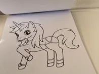 Spalvinimo knygelė su vienaragiais ir lipdukais