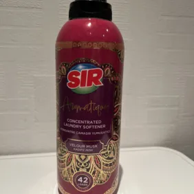 SIR rūbų minkštiklis 750 ilgai išliekantys kvapai