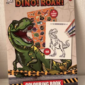 Spalvinimo knygelė su dinozaurais ir lipdukais