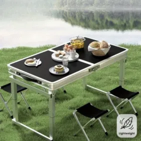 Stalo ir 4 kedžių išlankstomas komplektas