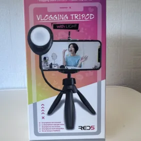 Telefono stovas su šviesa