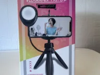 Telefono stovas su šviesa