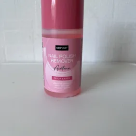 sence nagų lako valiklis su acetonu