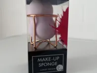 Makiažo kempinėlė su laikikliu