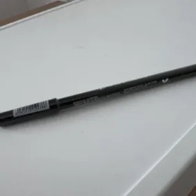 Akių pravedimo pieštukas