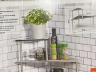 Metalinė kampinė lentynėlė