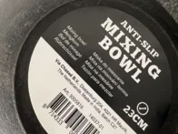 Maišymo dubuo neslystančiu dugnu