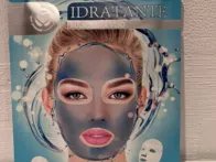 Drėkinanti lakštinė veido kaukė