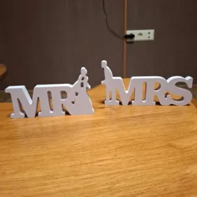 MR&amp;MRS stalo dekoracija