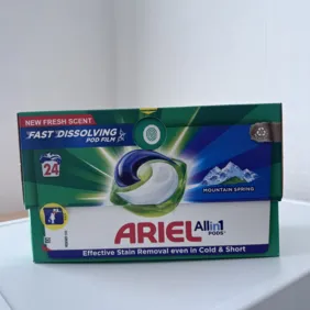 Ariel skalbimo kapsulės