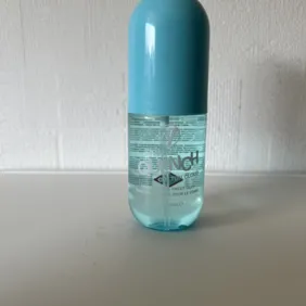 W7 kūno dulksna - labai geras kvapas