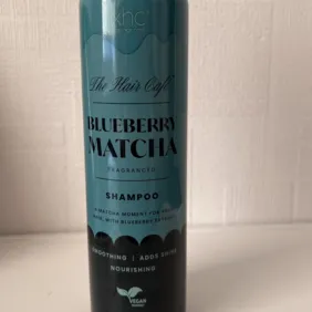 Plaukų šampūnas - valo, suteikia žvilgesio, maitin