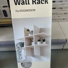 Stilinga sieninė lentyna