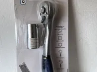 Universalus veržliaraktis