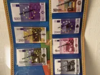 Monetos, pinigai vaikų žaidimui