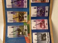 Monetos, pinigai vaikų žaidimui