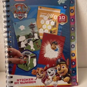 Lipdukų klijavimas palei skaičius