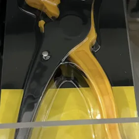 Automatinis laidų nuizoliatorius