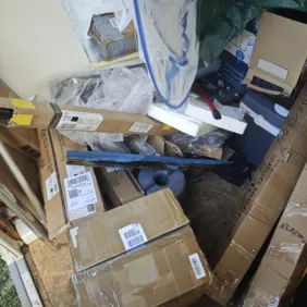 Palete ivairių daiktų 2nr