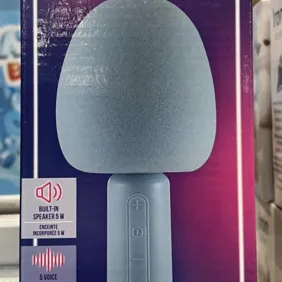 karaoke mikrofonas, pakraunamas