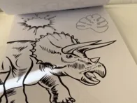 Spalvinimo knygelė su dinozaurais ir lipdukais