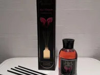 Namų kvapas su lazdelėmis