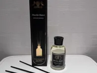 Namų kvapas su lazdelėmis