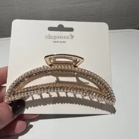 Plaukų segtukas - prabangiai atrodantis