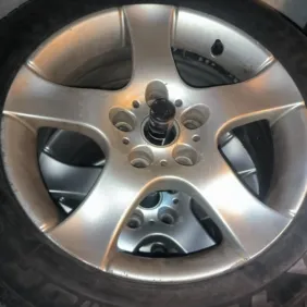 R16 ratų komplektas