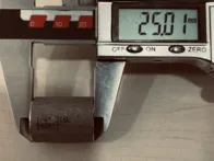 Įvorė su 1/4 sriegių