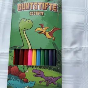 12 spalvotų pieštukų rinkinys