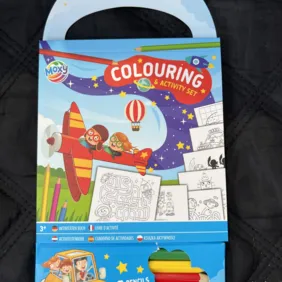 Spalvinimo ir užduočių knygelė, 60 puslapių