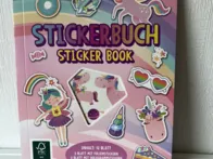 Lipdukų knygelė vienaragiai