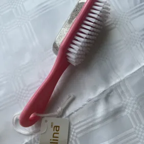 Kojų šepetėlis - akmenukas 2in1