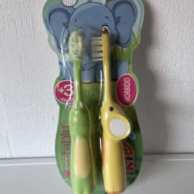 Dantų šepetėliai 2vnt