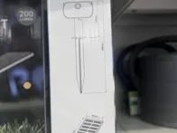 Saulės energijos prožektorius su judesio davikliu