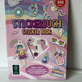 Lipdukų knygelė vienaragiai