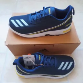 Adidas bateliai 43 1/3