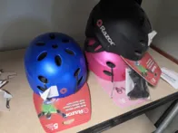 RAZOR Multi-Sport apsauginiai šalmai – 10 vnt.